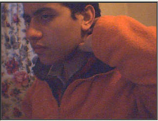 UN PASESITO CARE TUTO